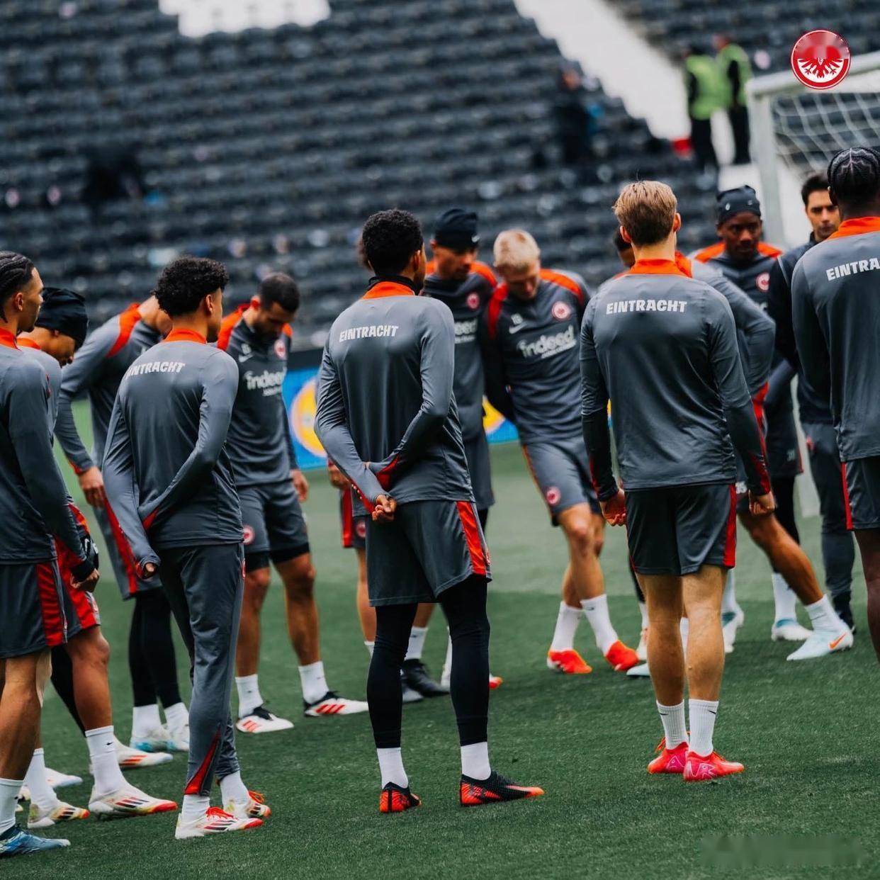 今晨阿贾克斯备战欧联,扳平良机细节曝光,信心回归,球队文化再被提及的简单介绍 今晨阿贾克斯备战欧联,扳平良机细节曝光,信心回归,球队文化再被提及的简单介绍