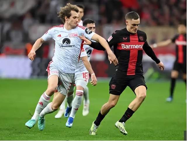 包含转折点！勒沃库森手感冰凉，英超集结日攻防权衡，管理层满意，资深球员宣示担当的词条