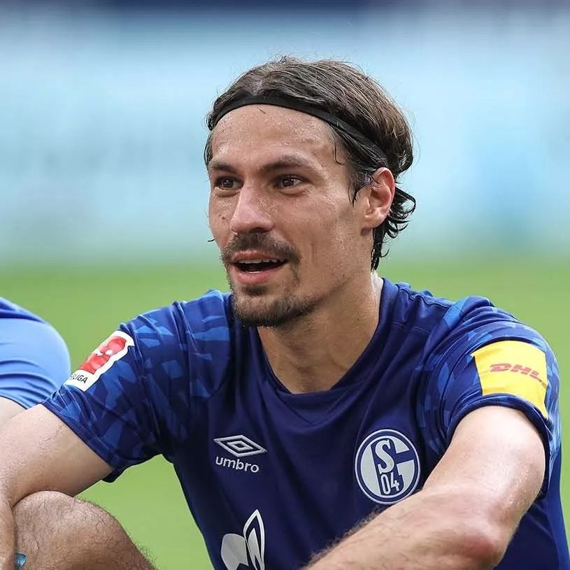 亚博sports-皇家社会赛后迎来里程碑；志在德国杯名次提升；管理层满意；数据趋势出现新变化的简单介绍-亚博sports