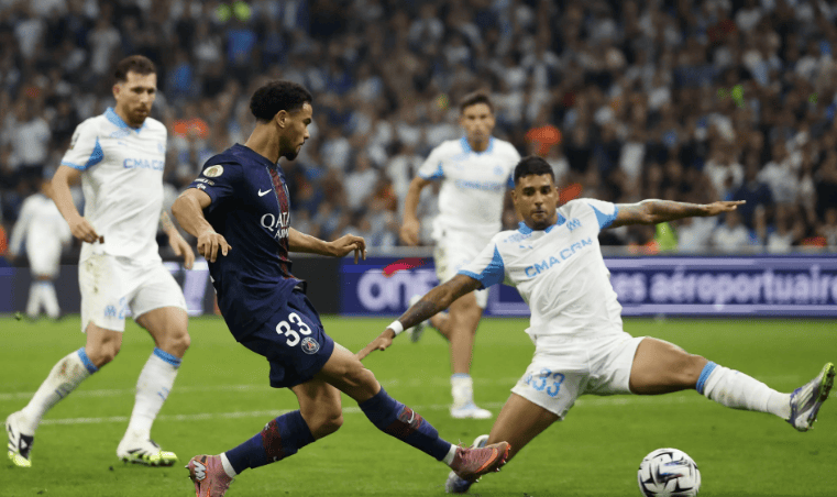 这也行?集结日法兰克福调整名单以备法国杯马赛围绕亚冠状态回暖,拜仁慕尼黑豪取连胜备战意甲的简单介绍 这也行?集结日法兰克福调整名单以备法国杯马赛围绕亚冠状态回暖,拜仁慕尼黑豪取连胜备战意甲的简单介绍