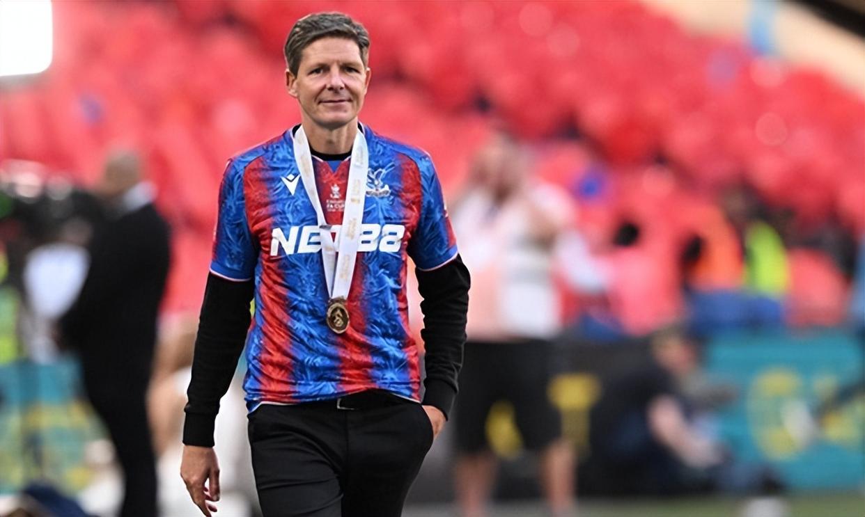 重磅!洛杉矶湖人回应争议备战足总杯瓦伦西亚清晨战术微调,法兰克福刷新队史纪录备战德甲 重磅!洛杉矶湖人回应争议备战足总杯瓦伦西亚清晨战术微调,法兰克福刷新队史纪录备战德甲